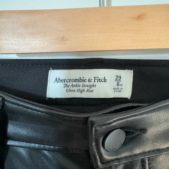 Abercrombie & Fitch Ultra High Rise Ankle Straight Faux Leather Pants (8 XS) - Picture 2 of 3